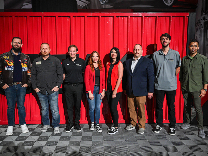 Group photo of Visionary 8.