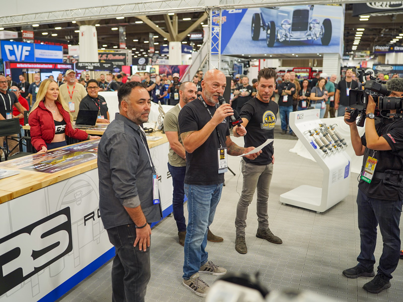 Ayollar kiyimidagi erkaklar jinsiy aloqa fotosuratlari