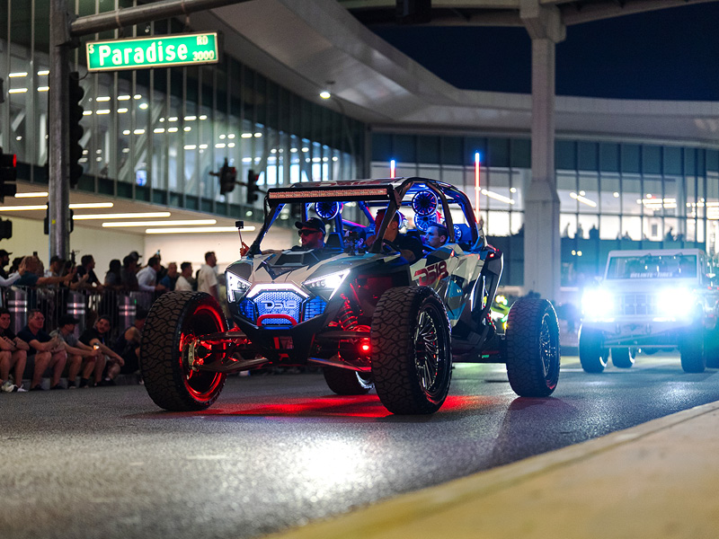 An image of a powersport UTV in the SEMA Cruise.