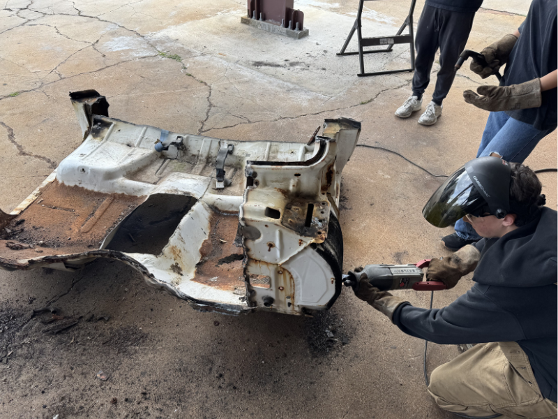 Students working in Auto Shop class