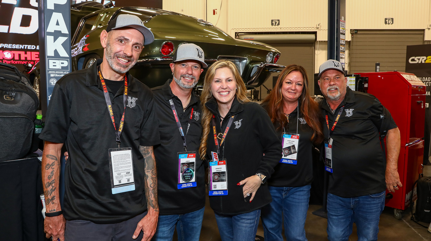 Crowds gather as the top finalists are revealed on the SEMA Show floor 2025 Battle of the Builders