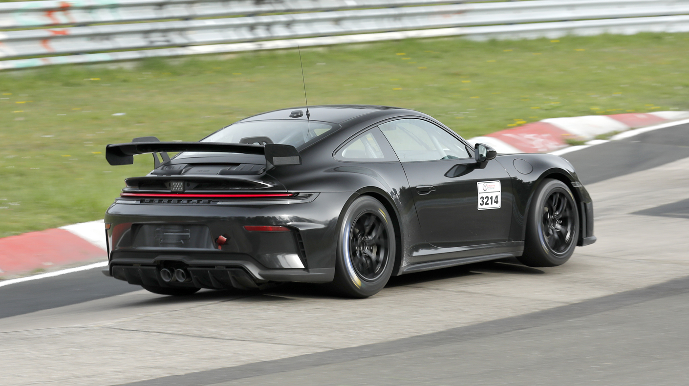 An image of the camouflaged Porsche 911 GT4.