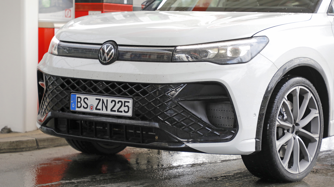 A close-up of the front of the VW Tiguan R.