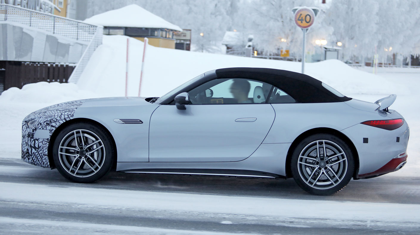 SL 680 Modified Mercedes-AMG Maybach SL 63 side spy shots