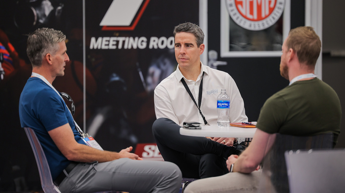 An image of the SEMA Members Lounge at the SEMA Show.