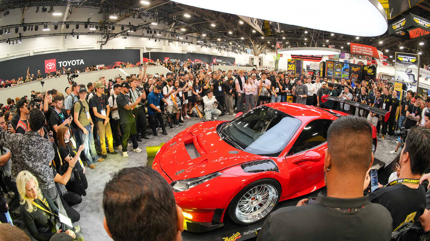 SEMA Show press conference and crowd.