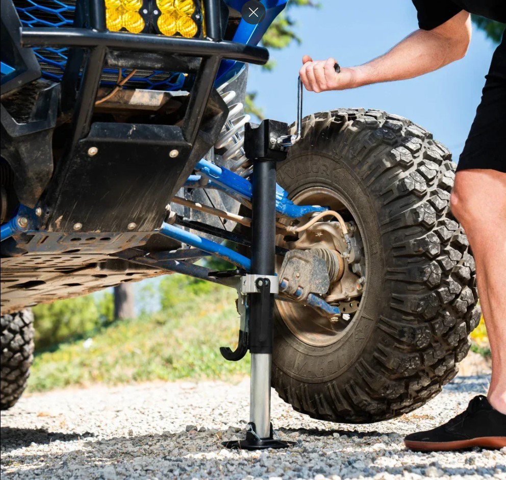 The AGM Manual Jack Sport.