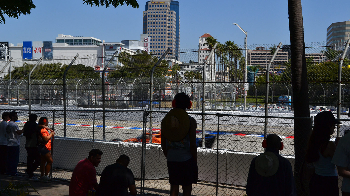 Fans watching the Acura Grand Prix of Long Beach.