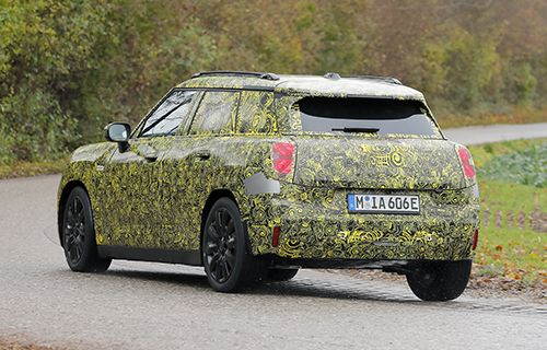 Mini Aceman in camouflage