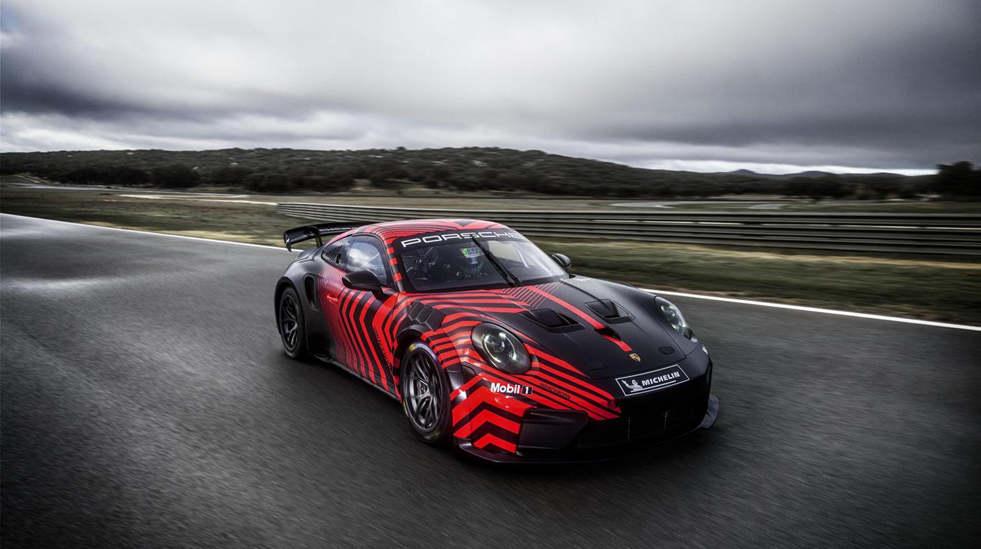 New Porsche 911 GTR 4.