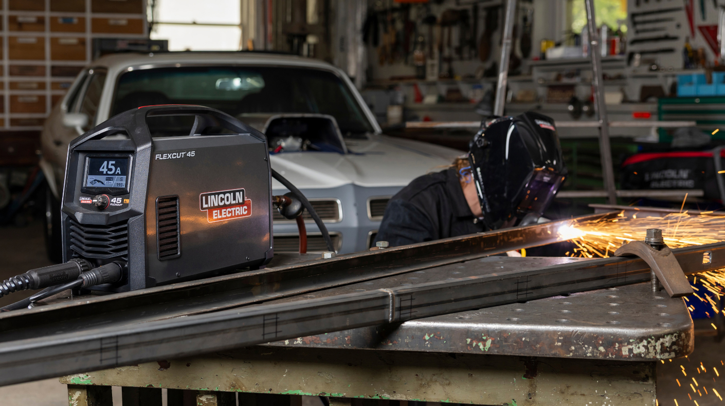 A welder using Lincoln Electric equipment.