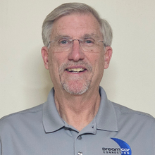 headhsot of Zack Straits