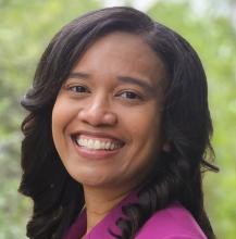 Angela Richardson headshot